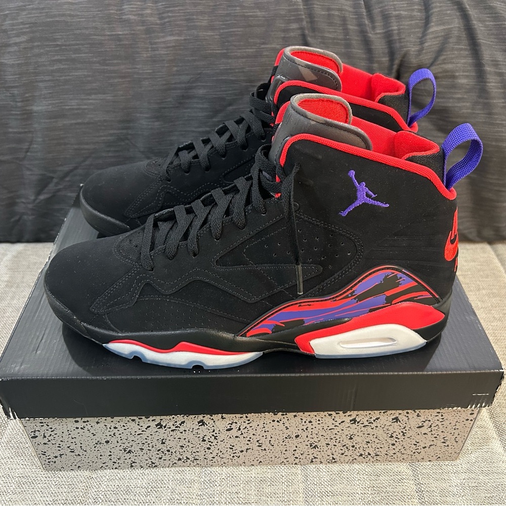 Nike Air Jordan MVP Raptors.